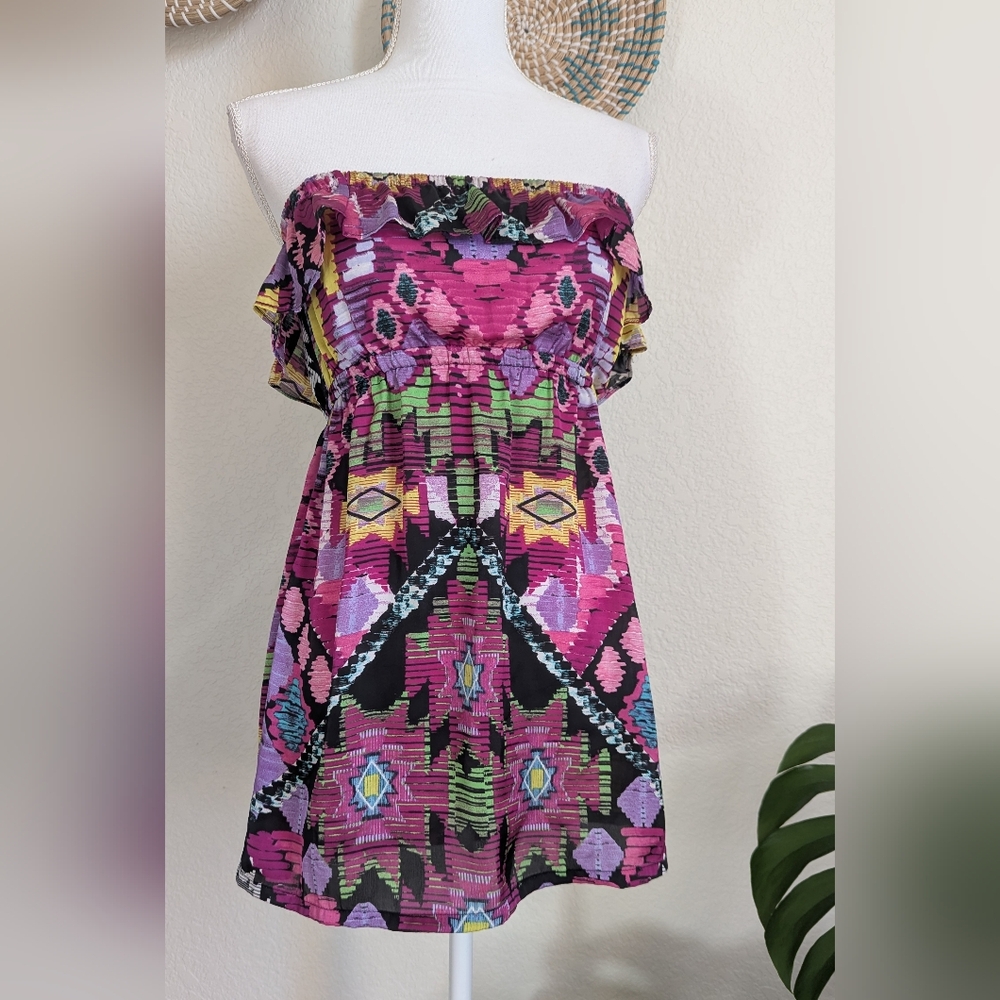 Forever 21 Colorful Geometric Pattern Ruffle Strapless Mini Dress